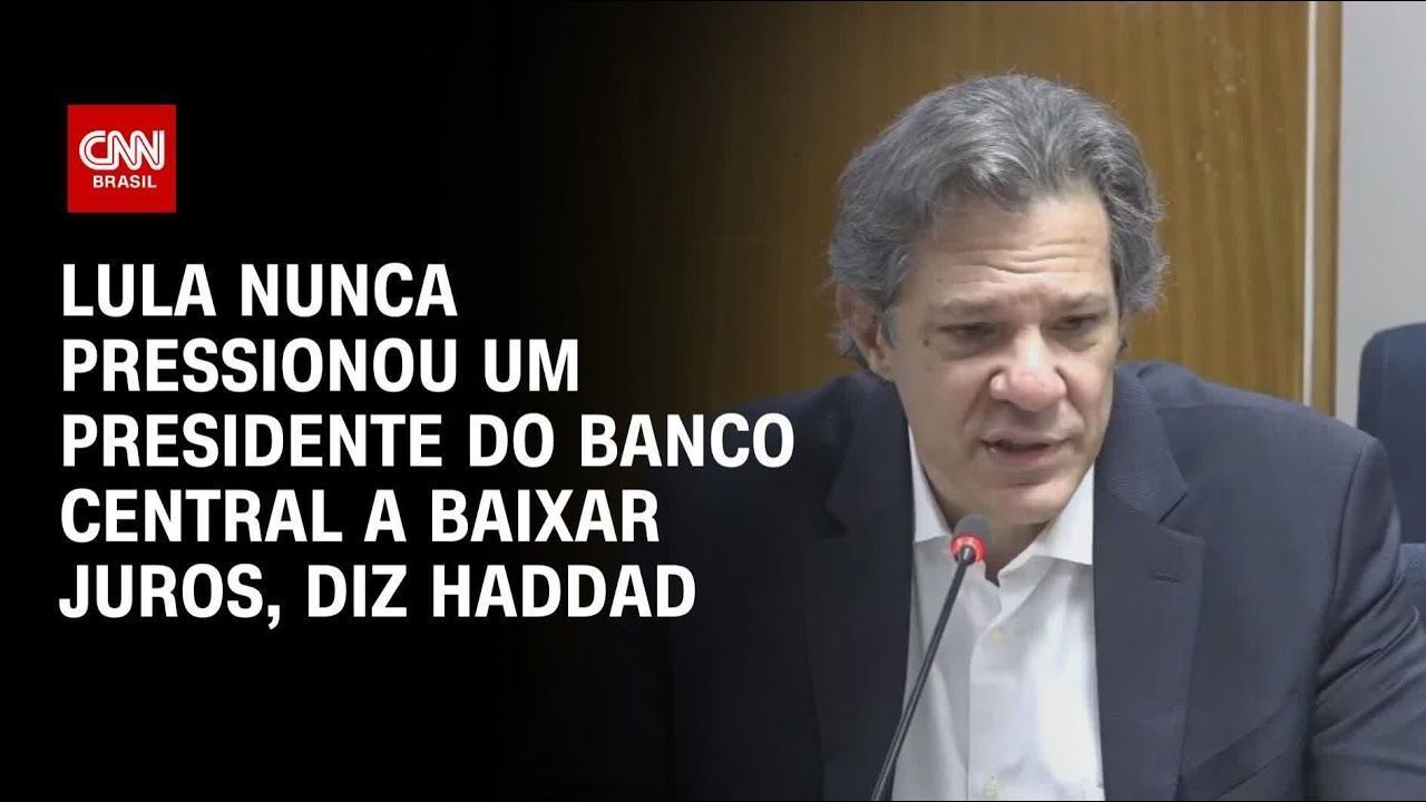 Ouro inverte sequência de quedas, mas perde quase 1% na semana