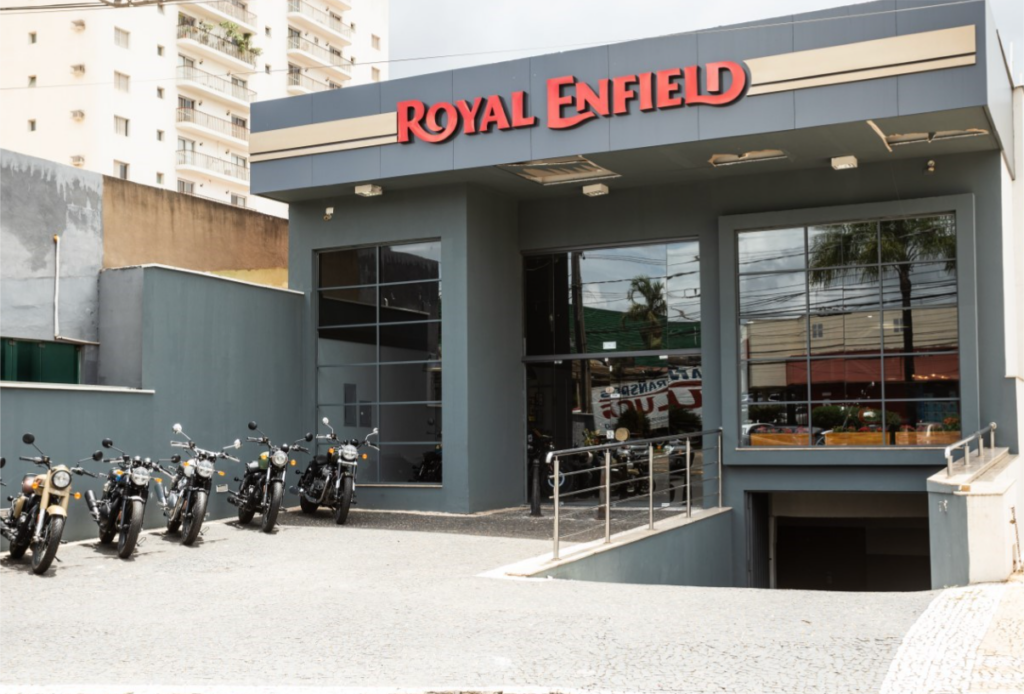 Royal Enfield abre 12ª loja em SP e acelera expansão pelo Brasil