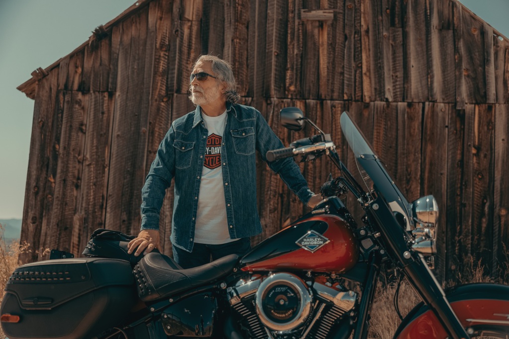 Harley-Davidson apresenta novos modelos 2025 e preços das linhas Cruiser e CVO