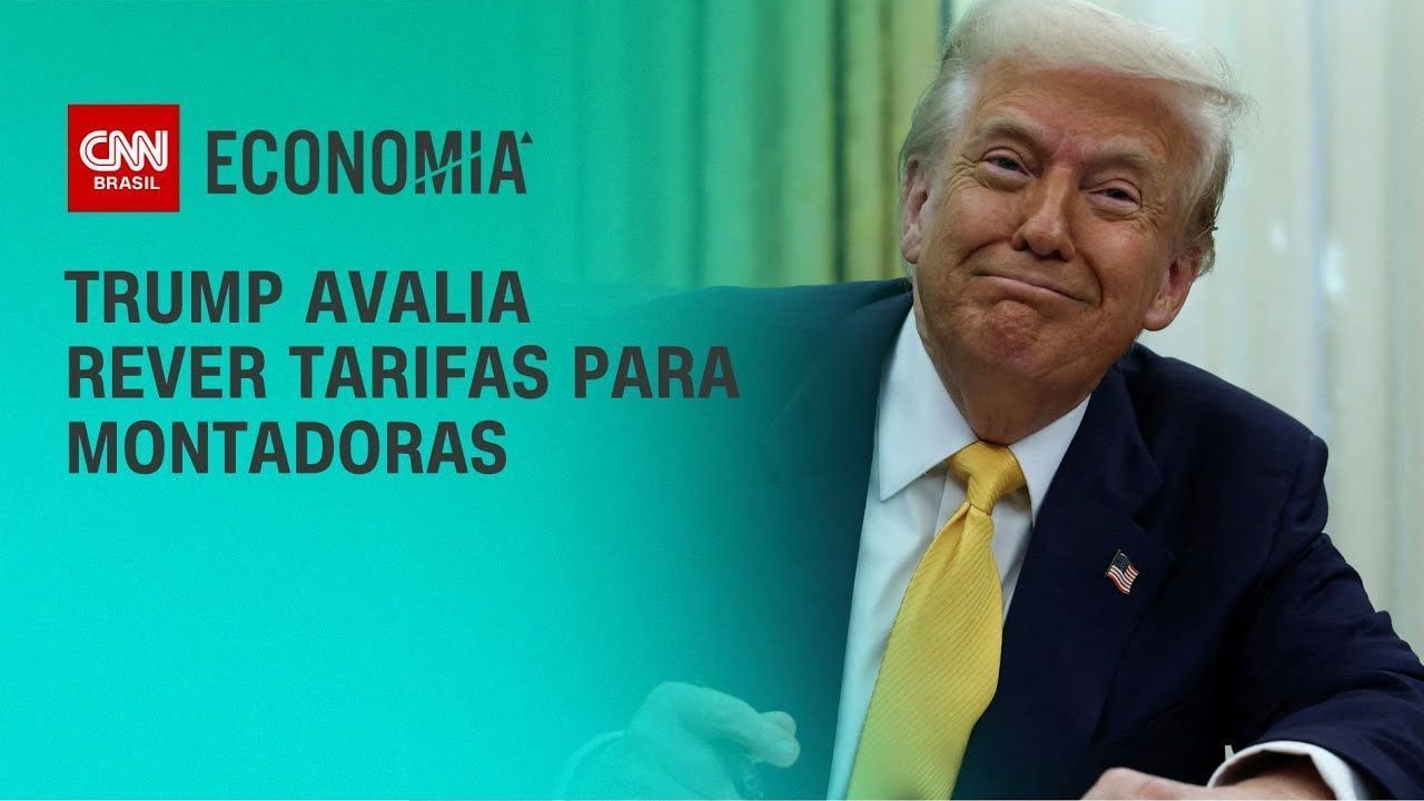 Dólar tem alta à espera de notícias sobre tarifas; bolsa sobe