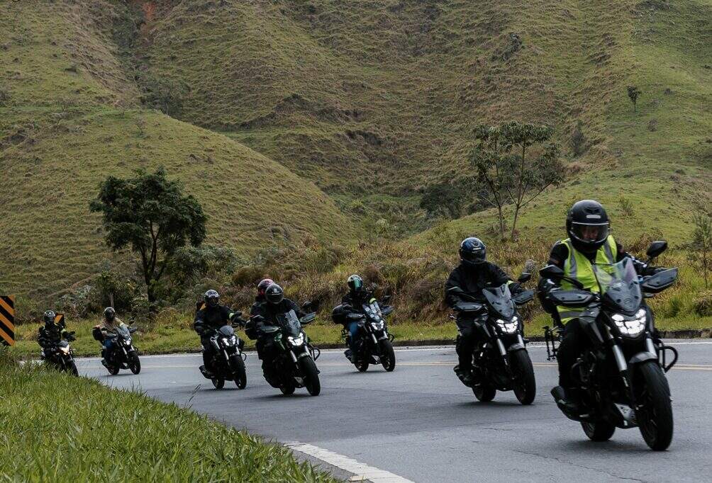 Bajaj divulga calendário 2025 do Dominar Rides Weekender