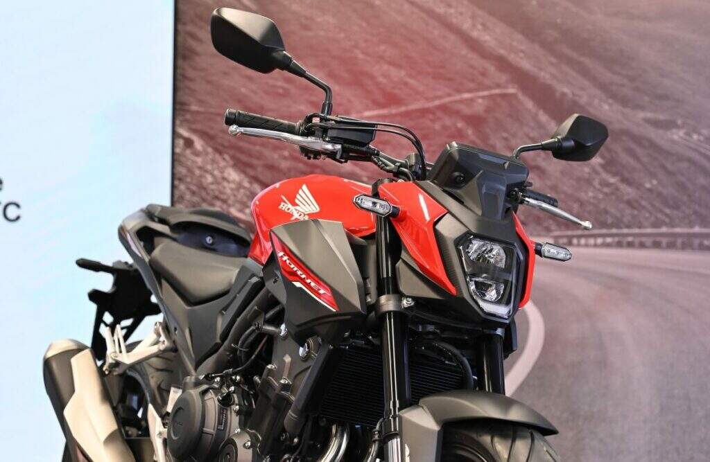Honda CB 500 Hornet 2026 é lançada no Brasil; veja preço e detalhes