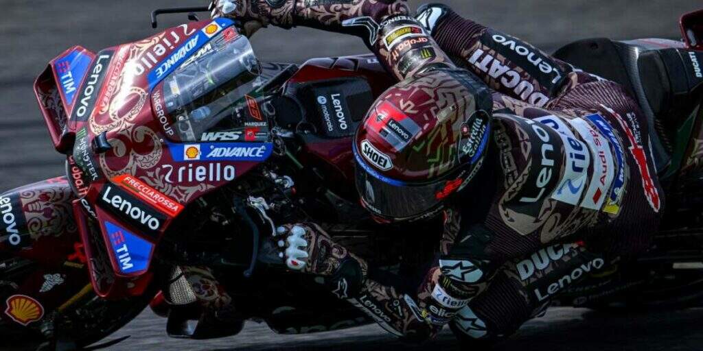 Marc Márquez conquista 93 vitórias com duelo épico em Mugello