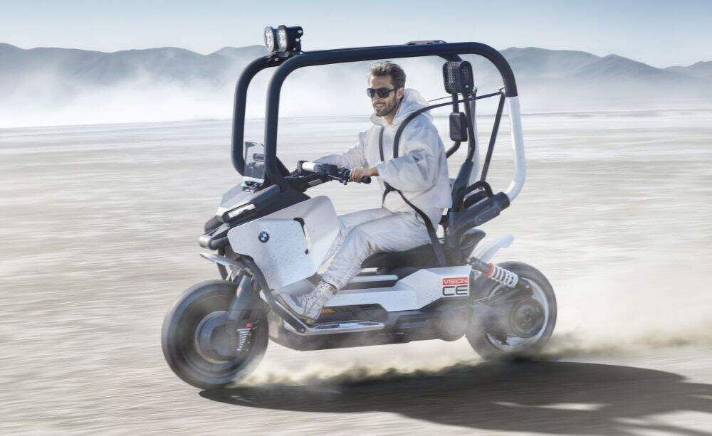Vision CE é conceito elétrico da BMW Motorrad que se equilibra sozinho