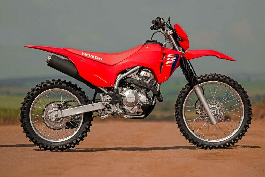 CRF 300F: análise completa da nova off-road da Honda e o fim da era 250F