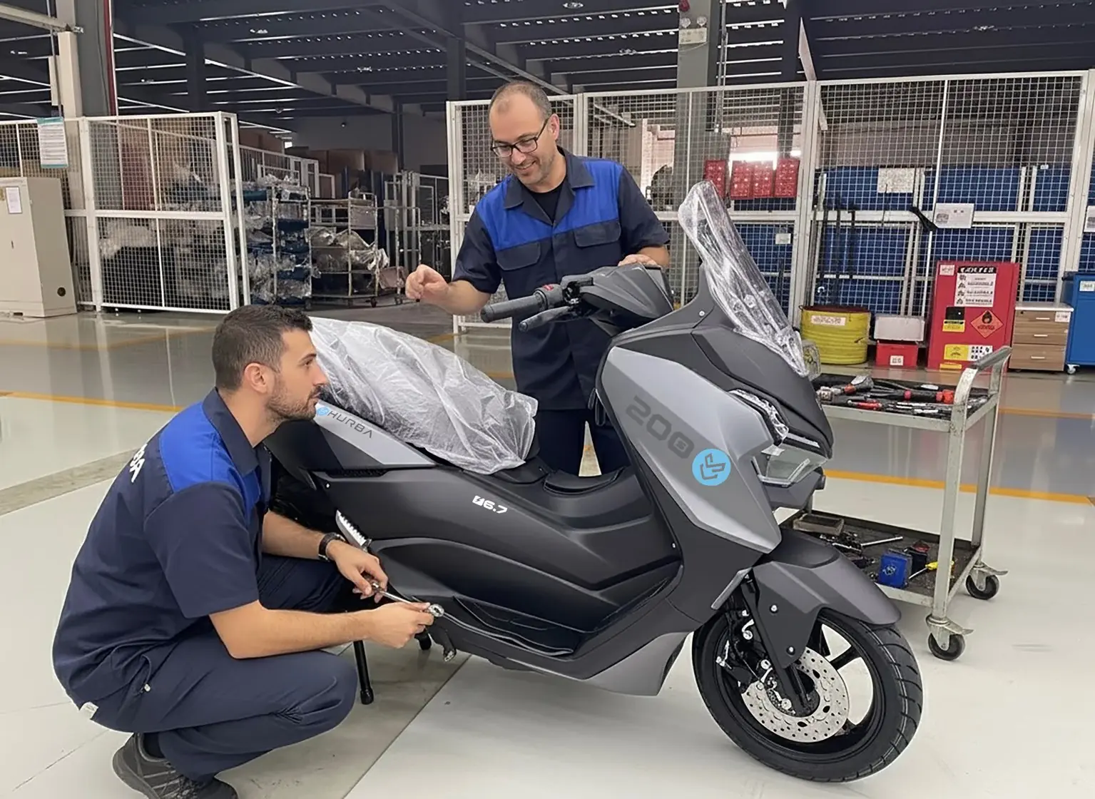 Hurba 200S é scooter elétrico italiano com bateria de maior duração