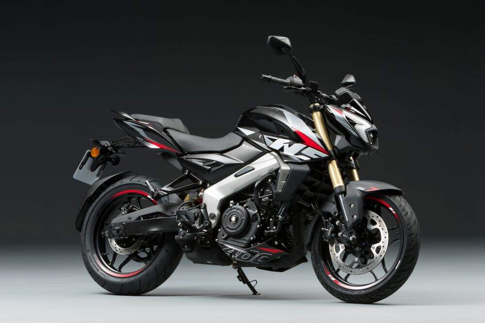 Bajaj Dominar NS400Z chega ao Brasil por R$ 26.900