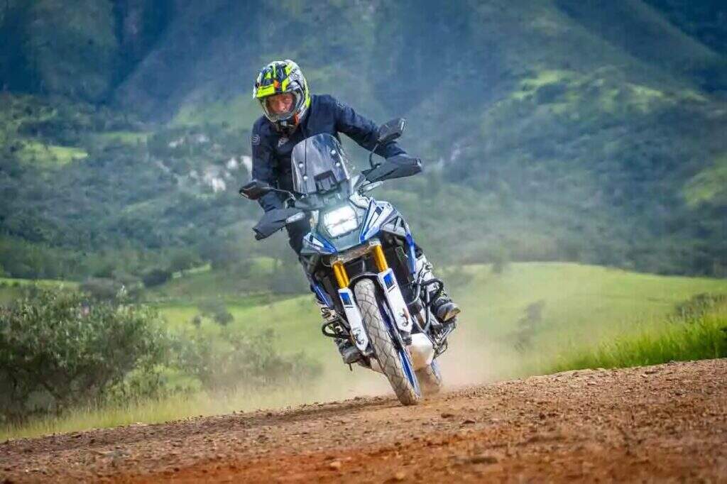 Habilidades off-road tornam você um motociclista mais preparado para as ruas
