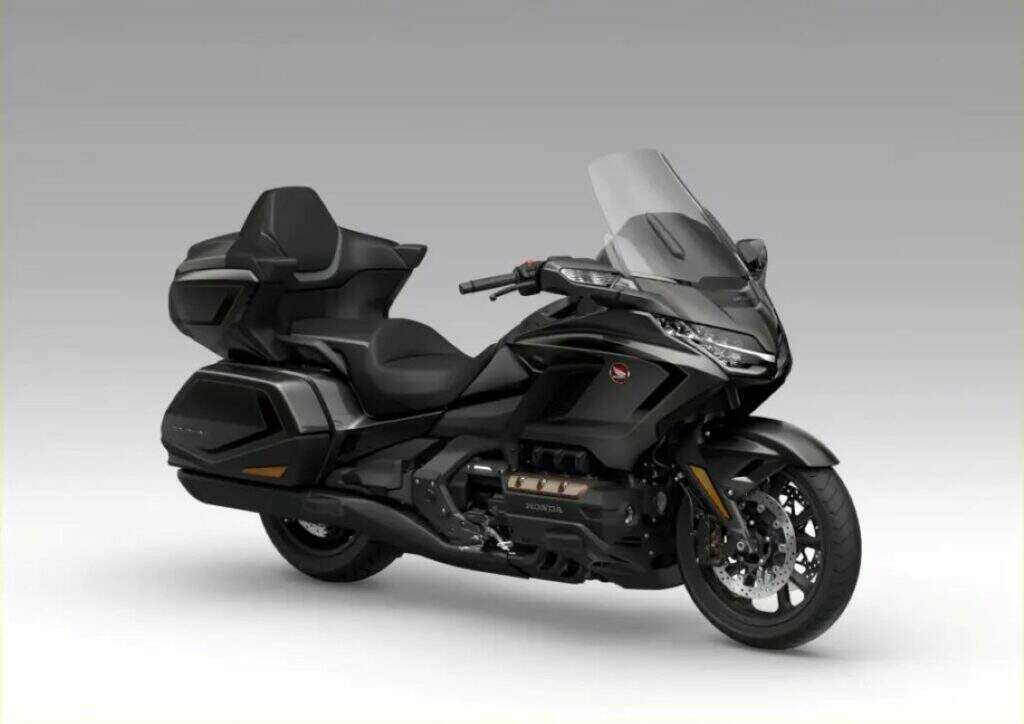 Honda Gold Wing 2026 ganha aprimoramentos na eletrônica para manter o reinado nas estradas
