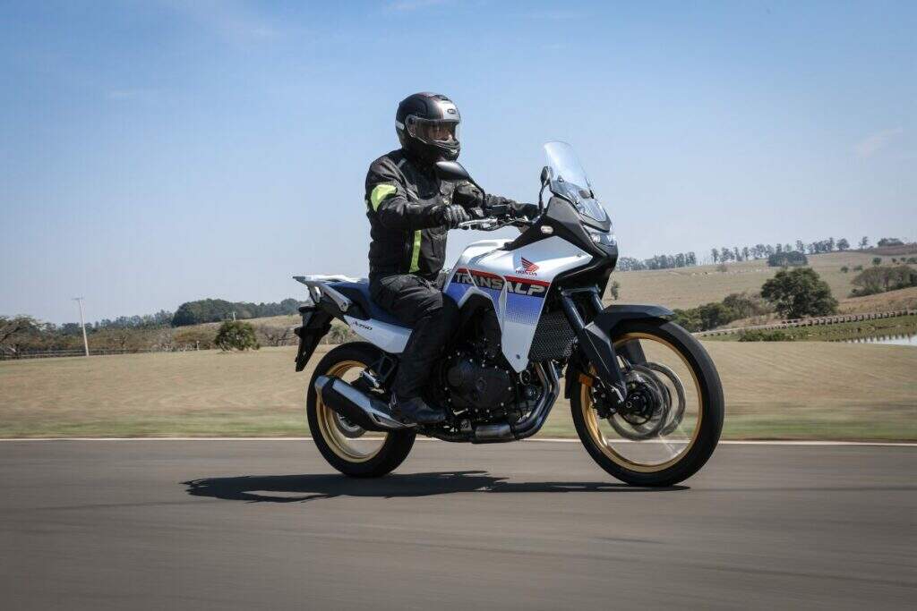 Honda Transalp 750 é lançada no Brasil: o retorno da lenda