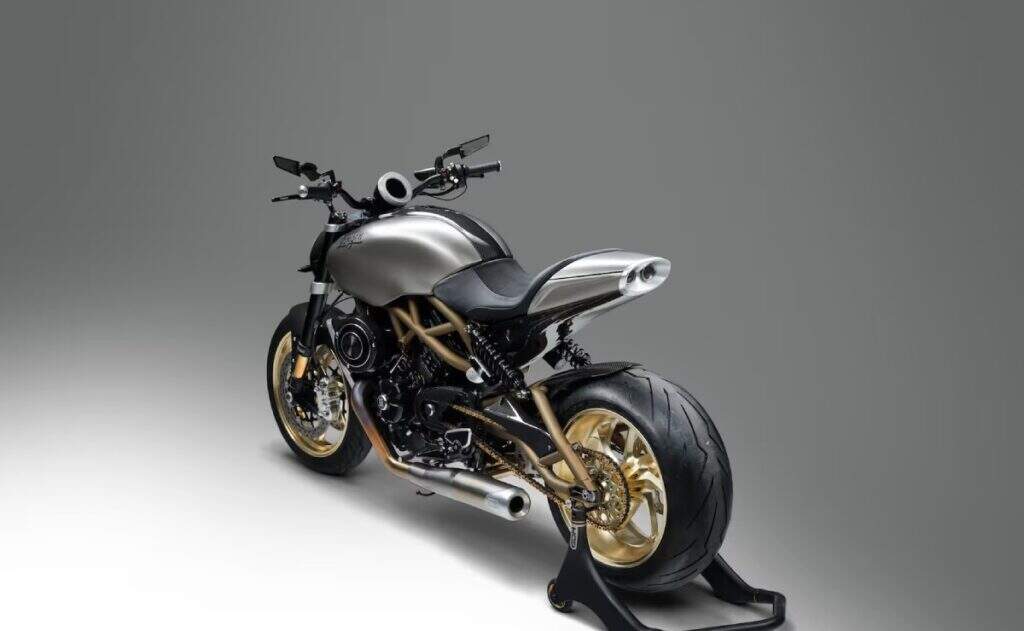 Langen LightSpeed: a naked artesanal de 185 cv com relação peso-potência de 1:1