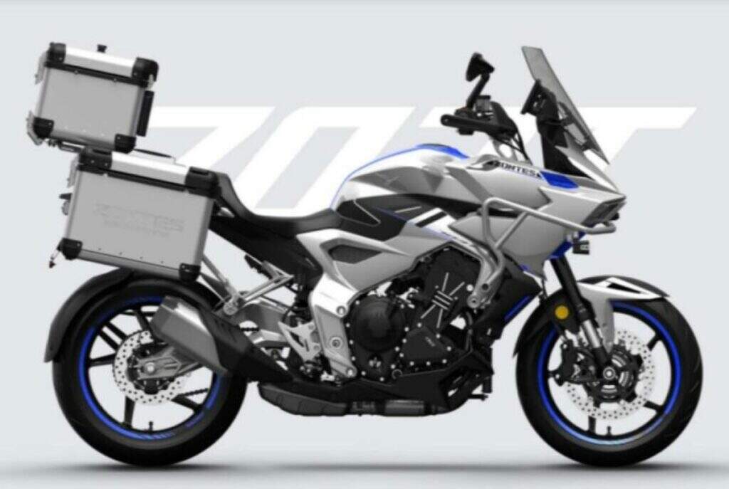 Zontes 703T ataca o segmento sport touring com motor de três cilindros e luxo eletrônico