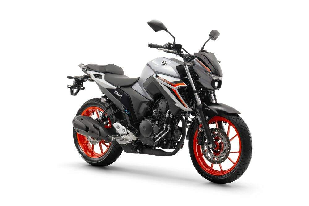 Yamaha Fazer FZ25 Connected chega à linha 2026 com novas cores e grafismos