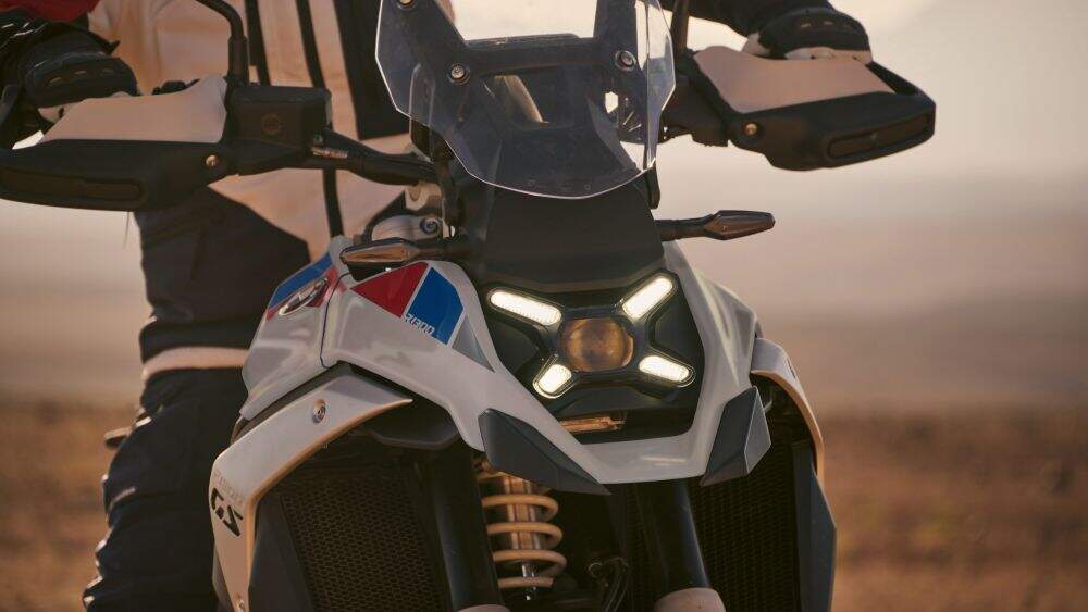 BMW atualiza modelos para linha 2026; confira mudanças