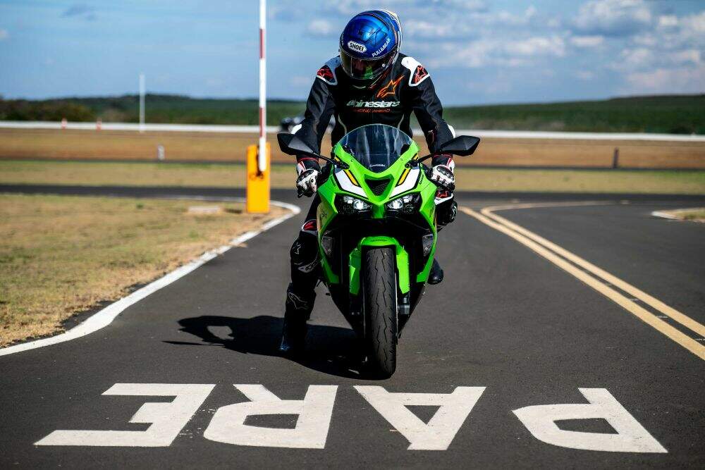 O que NÃO fazer com os pneus da sua moto: Seis erros que geram riscos