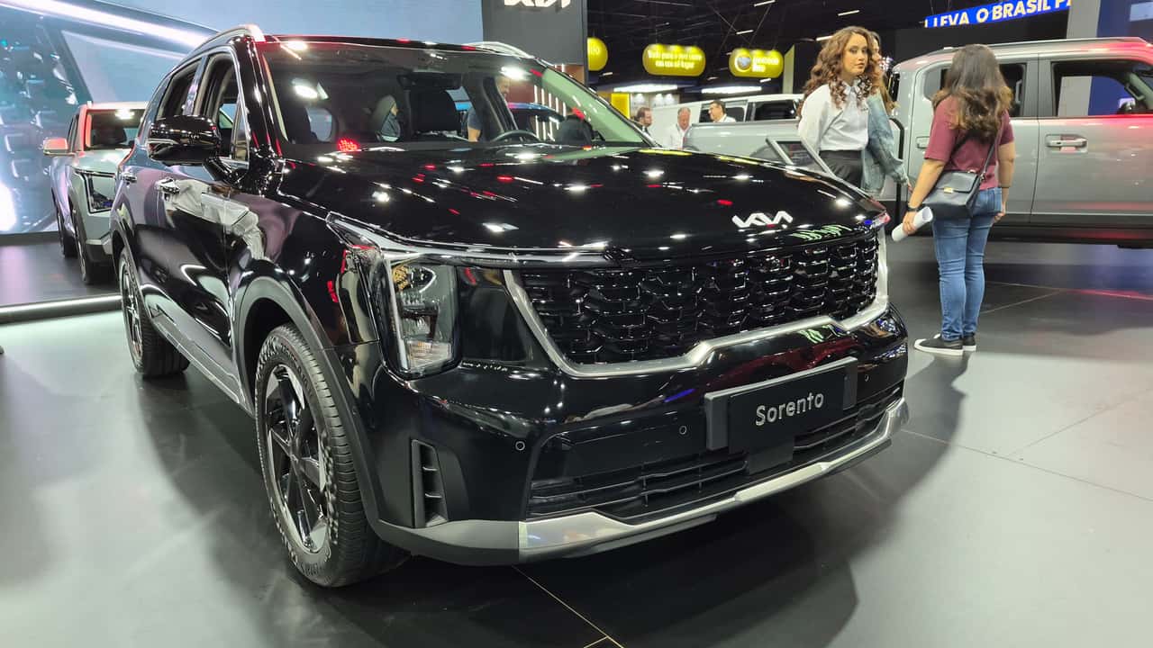 Novo Kia Sorento entra em pré-venda no Brasil; veja os preços e o que oferece