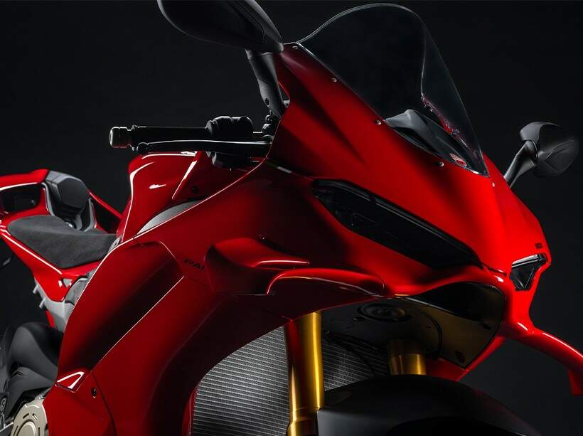 Ducati fatura trio de prêmios globais de design com a nova Panigale V4