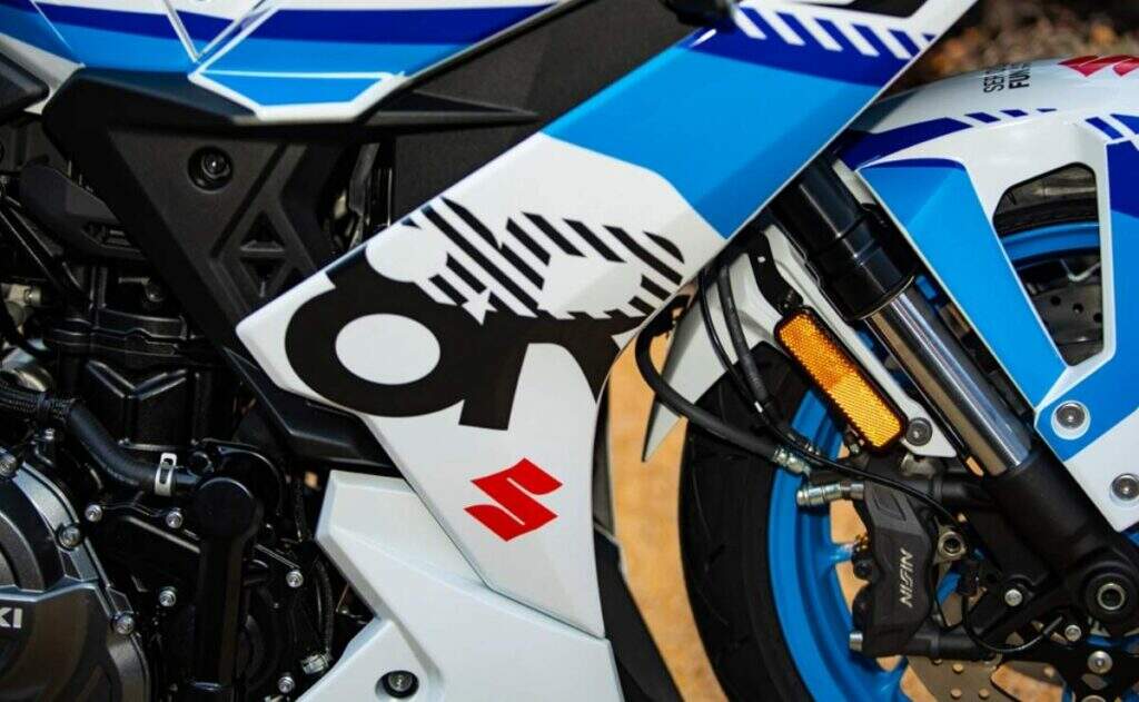 Suzuki GSX-8R ganha o “manto de corrida” que resgata a glória da família GSX-R