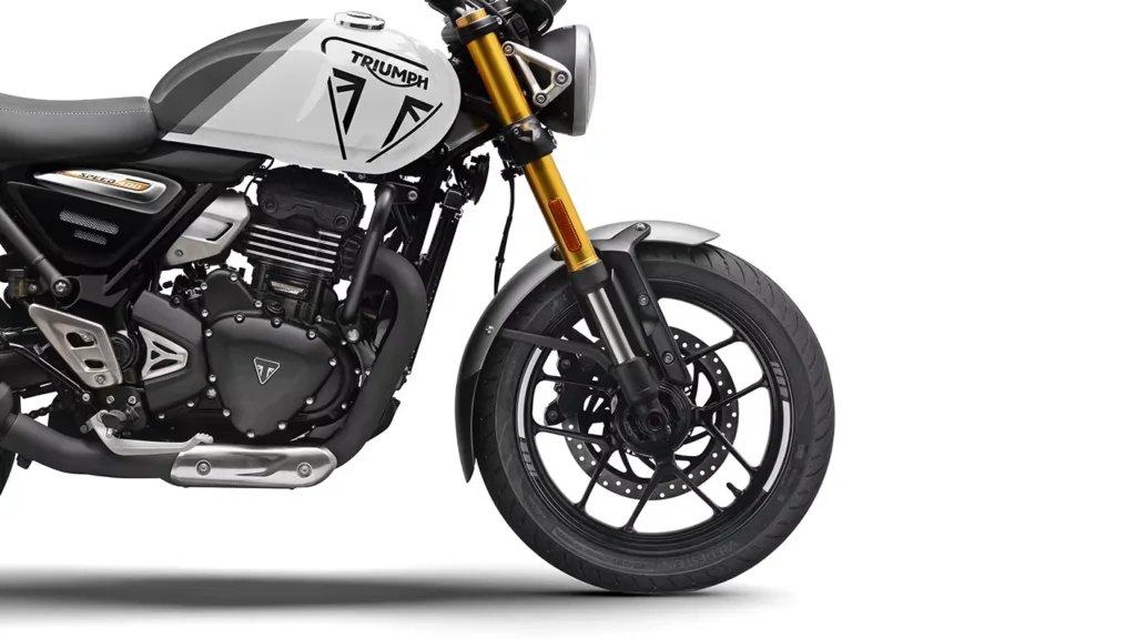 Triumph prepara motos 350 contra novo imposto na Índia