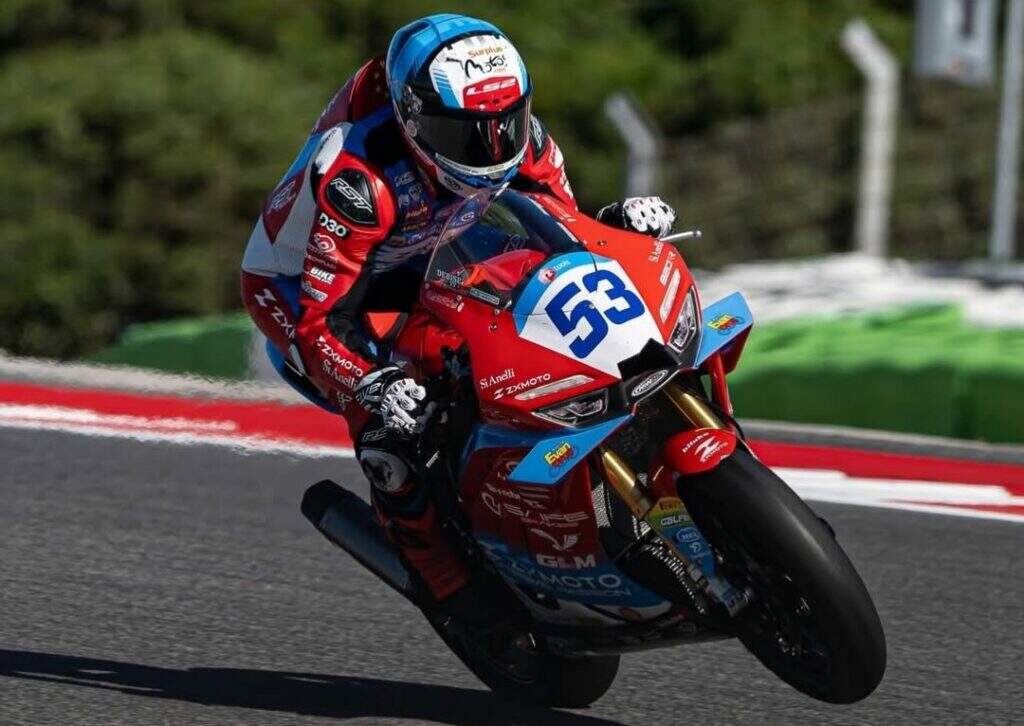ZXMOTO faz história com primeiras vitórias de uma moto chinesa no WorldSBK