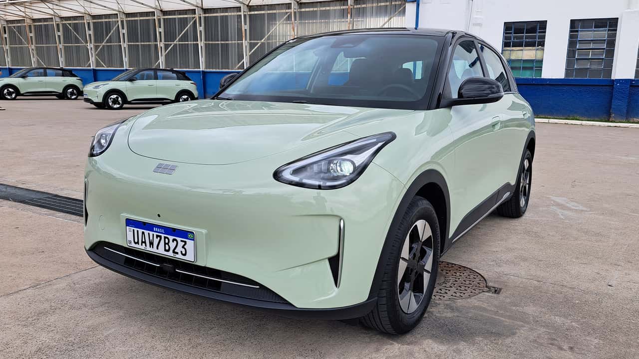 Geely EX2 será feito pela Ford na Europa enquanto mira produção no Brasil